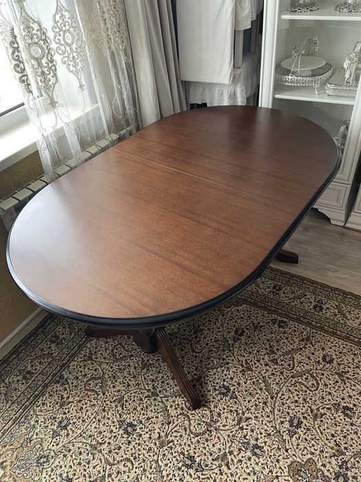 Продается стол раздвижной