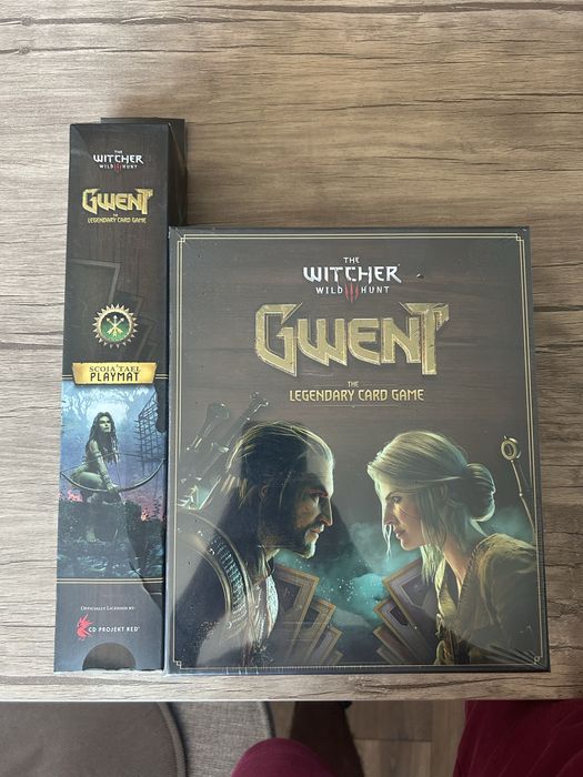 Настолна игра: Gwent The Legendary Card Game + Gamepad