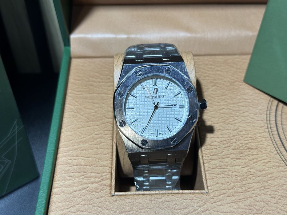 Нов Мъжки Часовник Audemars Piguet Royal Oak Selfwinding 44MM с кутия, подаръчна опаковка и документация