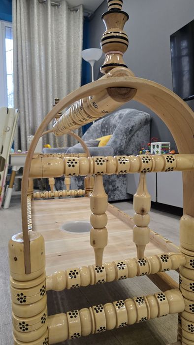 Бесик натуральное дерево