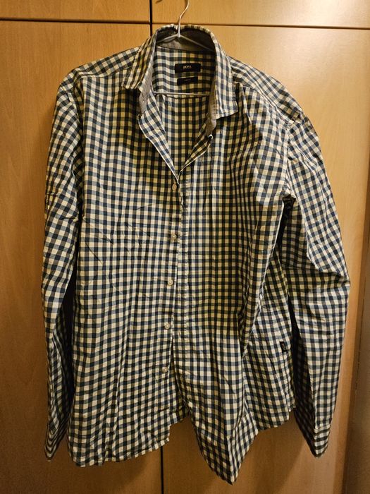 Риза Boss slim fit, размер XL.