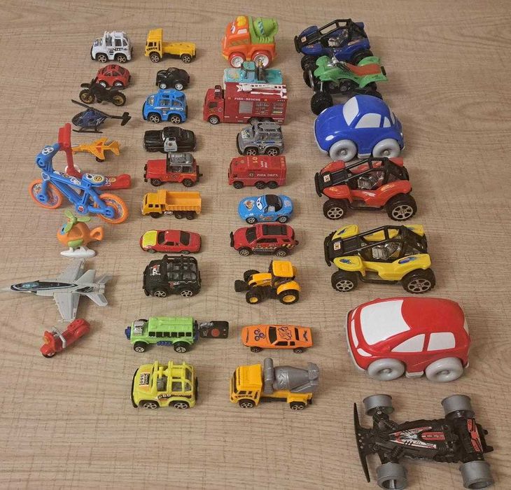 Set 37 masinute plastic,metal,avion si elicopter -CADOU Puzzle 9 piese