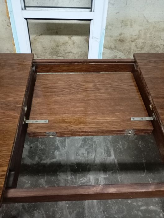 Продам стол полированный