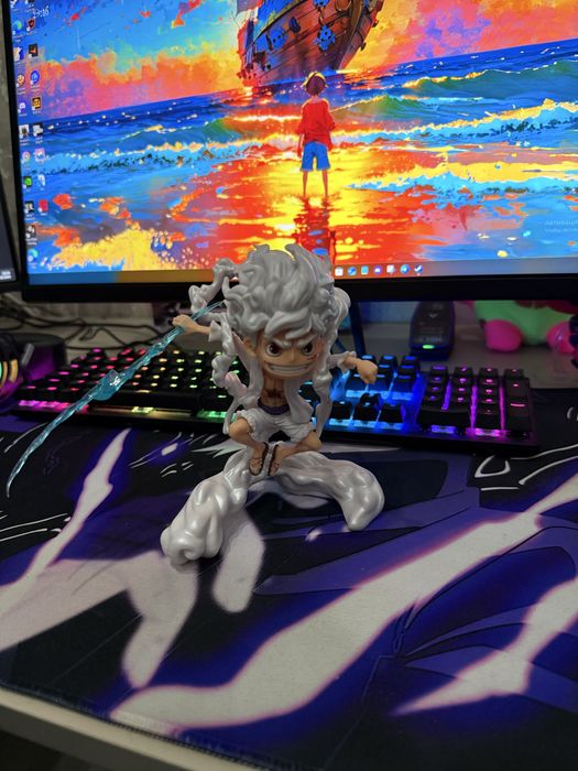 Фигурки любых персонажей от компании POP и прочее.