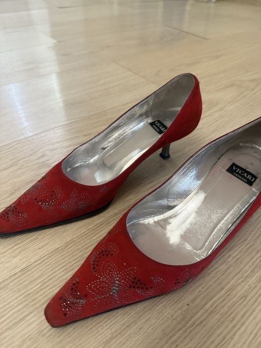 Туфли классика красные