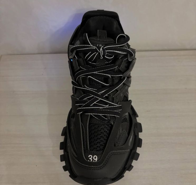 Balenciaga track led negru