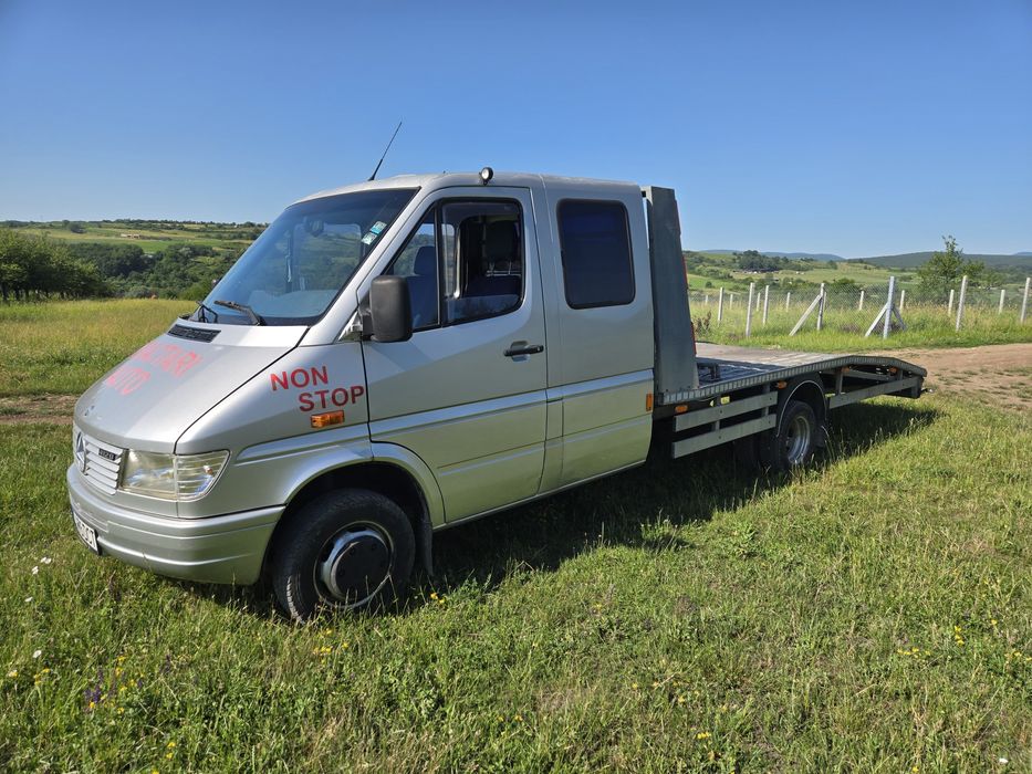 Vand sau shimb  auto platforma mercedes sprinter cu dublu pe spate