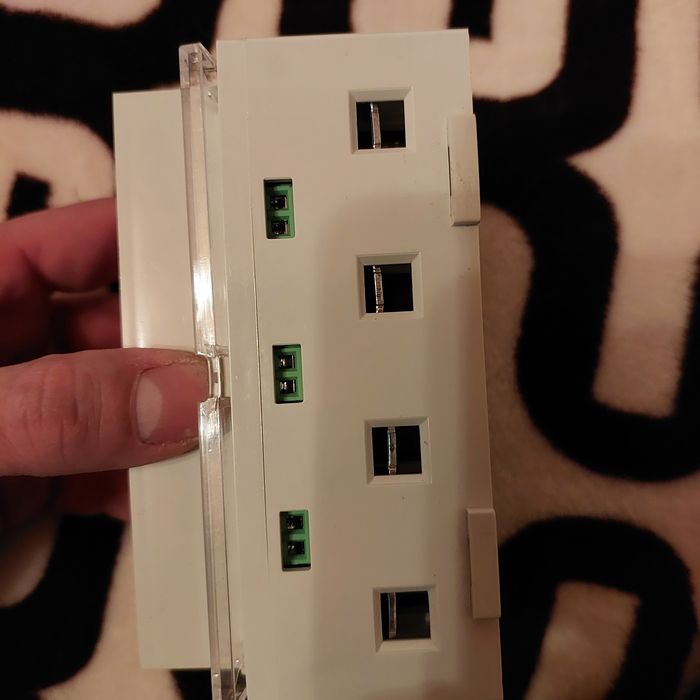 Vand Smart Meter trifazat V-Tac pentru invertoare solare