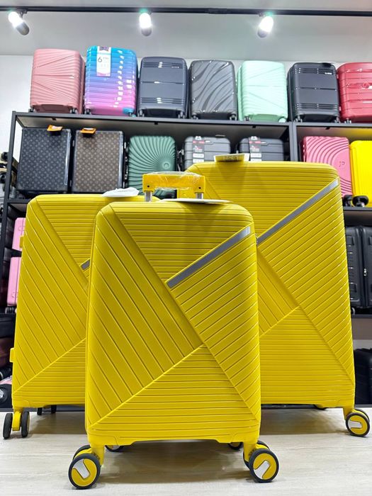 Чемодан Phantom (противоудрарые)