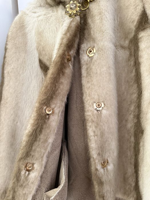 Blana eleganta cu detalii