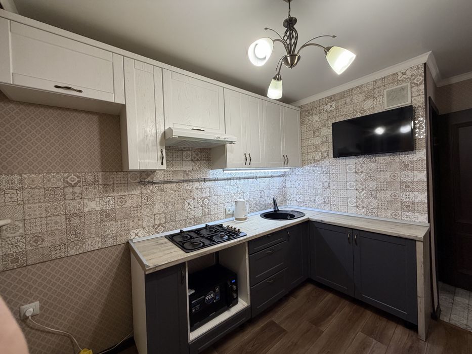 Угловой кухонный гарнитур