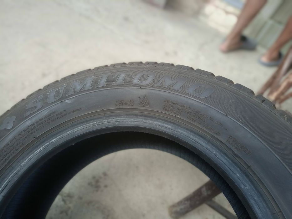Гуми зимни SOMITOMO