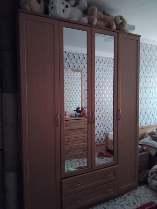 Продаются мебель шкаф50000