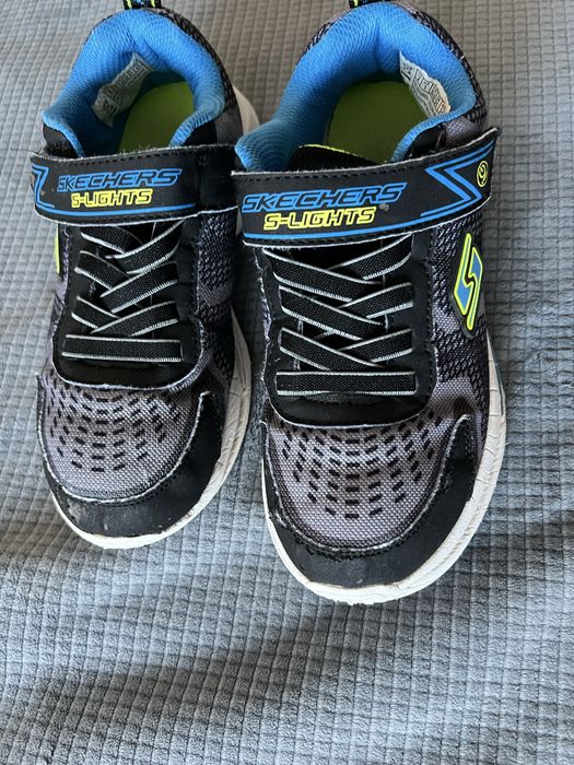 Pantofi sport Skechers cu luminițe nr 34