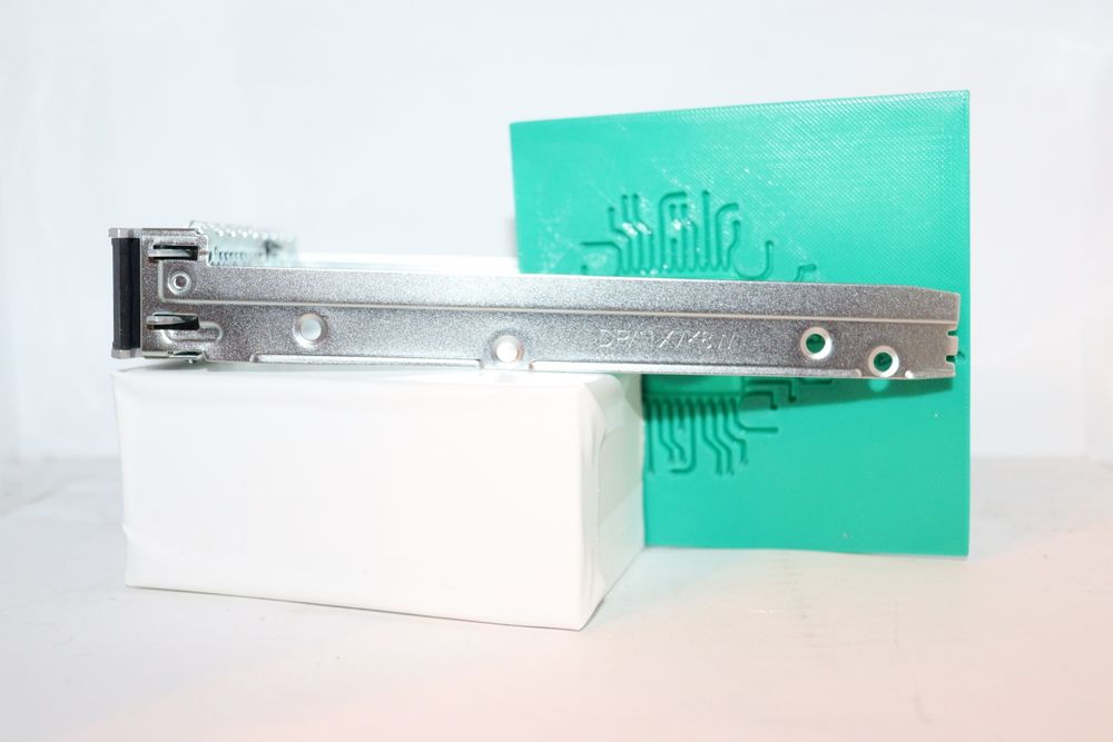 Caddy Server Dell Gen 14/15 3.5" R640/740 LFF Nou( 4 Suruburi incluse)