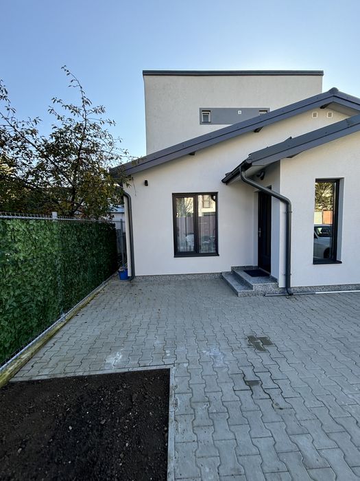 Garsonieră de inchiriat sector 5 cu parcare in curte