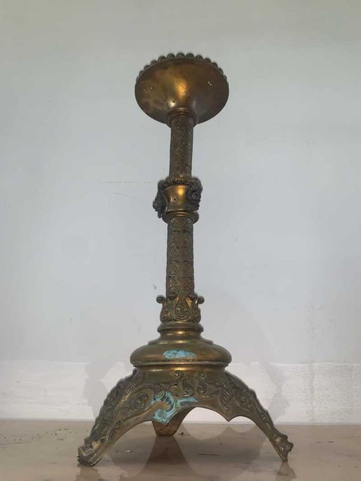 Pedestal de flori din bronz vintage