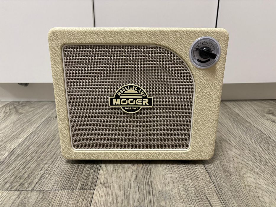 Моделирующий гитарный усилитель