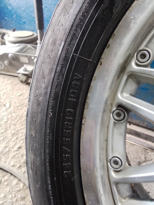 Продам колесо на 19