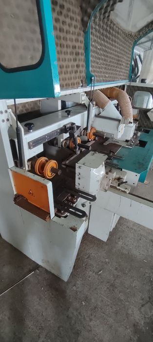 Хасковска четиристранка 4+1 универсална глава ширина 230 мм.височина 120мм.