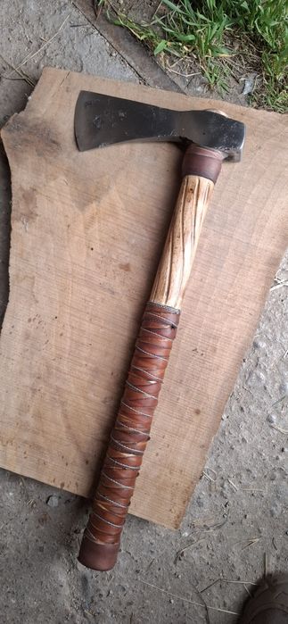 Бойна брадва, балканска