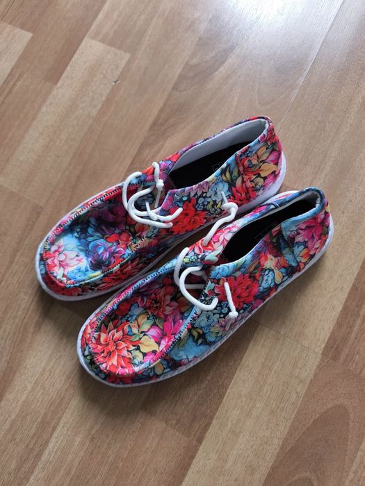 Женские мокасины