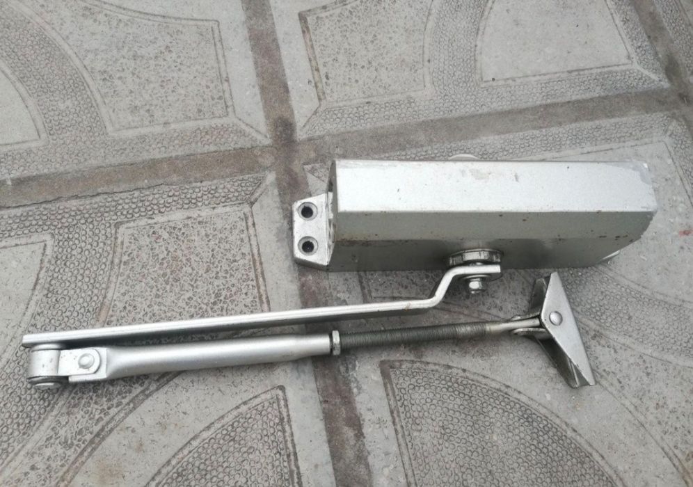 Автомат за врата