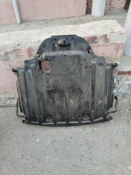 Продам! Защита на мерс 124