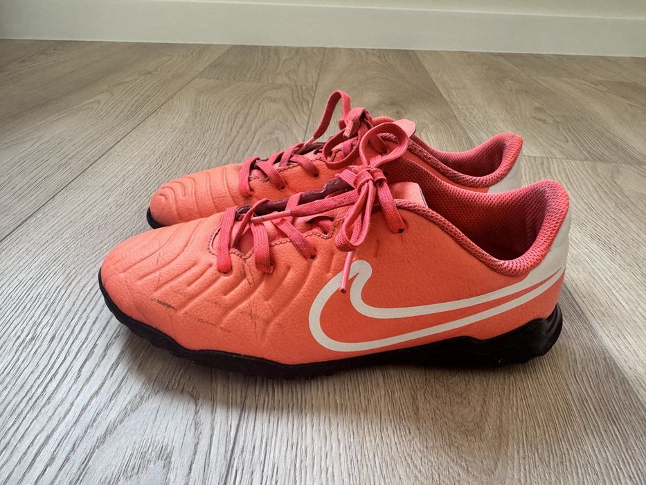 Ghete fotbal Nike, marimea 36