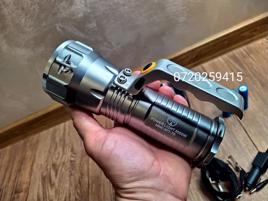 Lanterna Led, CREE XM-L T6, 4 Moduri de Iluminare, 3 Acumulatori