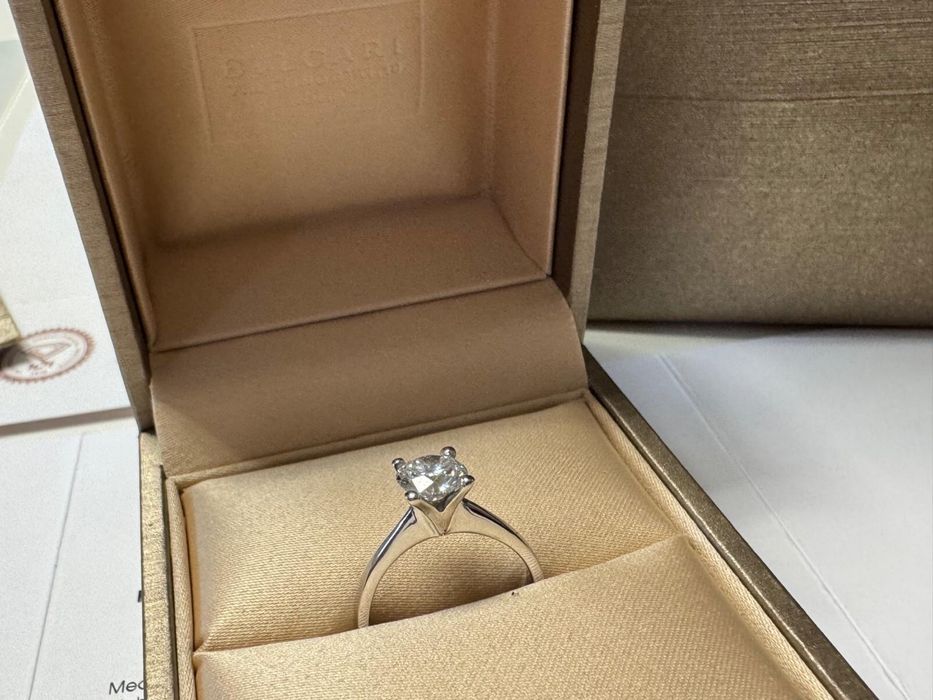 Vând inel Bulgarii cu diamant