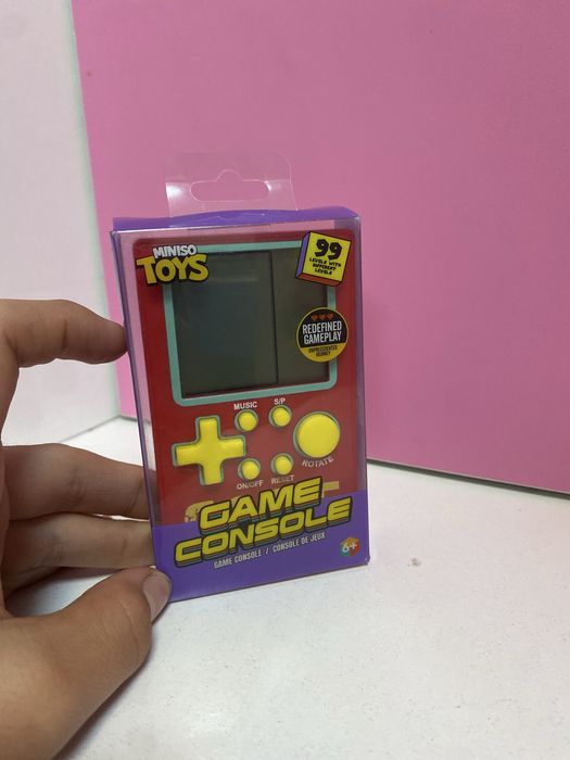 Маленький Game Console