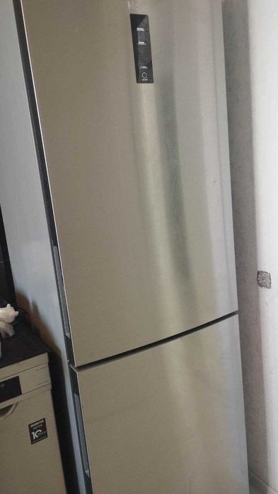 Продам Холодильник Haire требуется ремонт