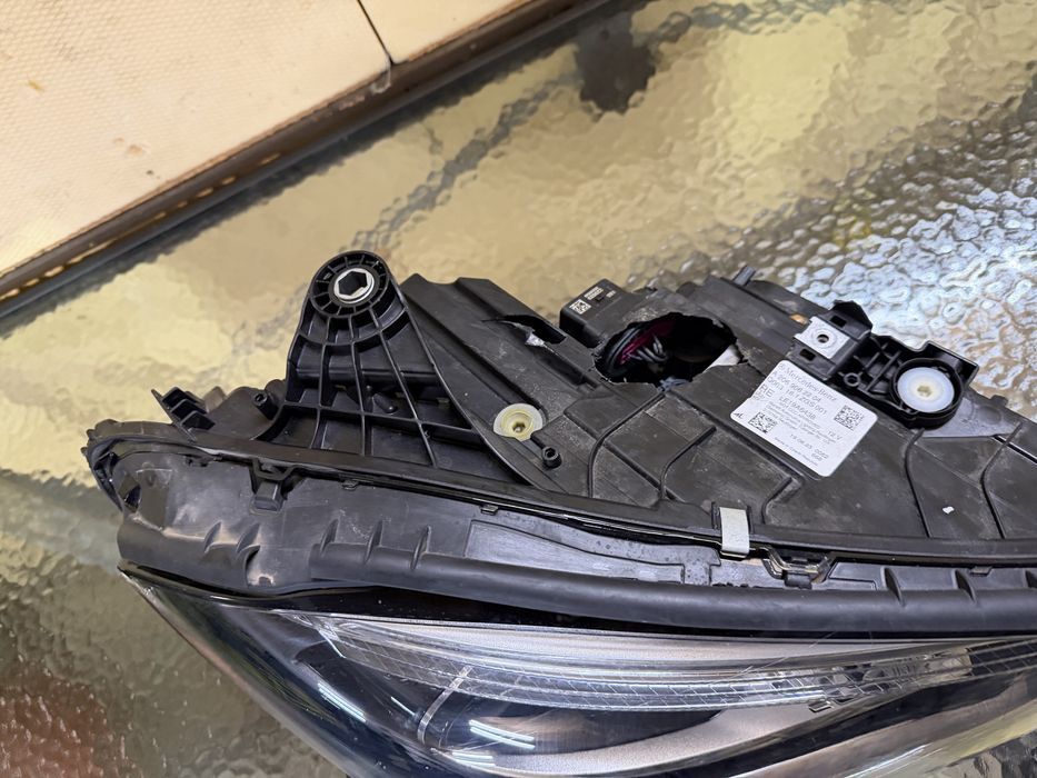 far dreapta mercedes c class w206