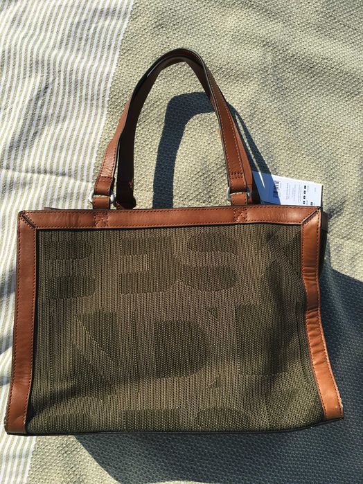 LIEBESKIND чанта НОВА с етикет