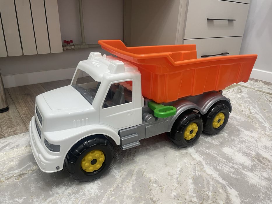 Камаз игрушка, в хорошем сост