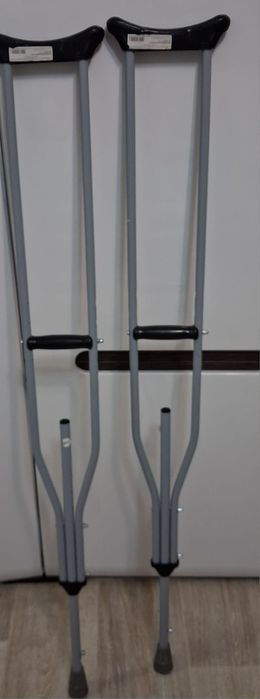 Продам костыли металлические