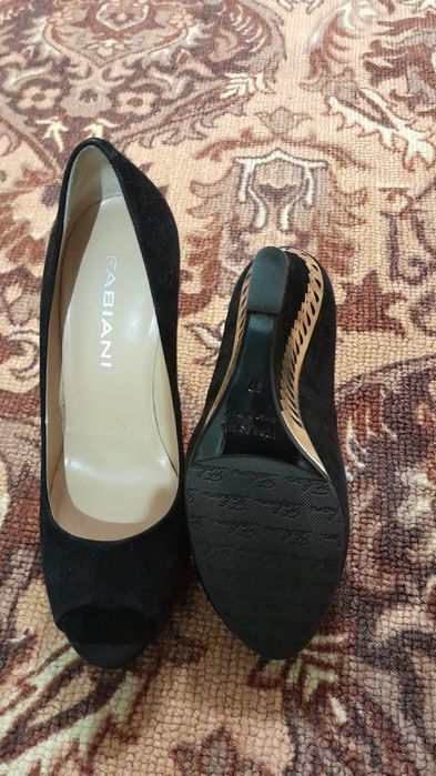 Туфли черные на удобном каблуке