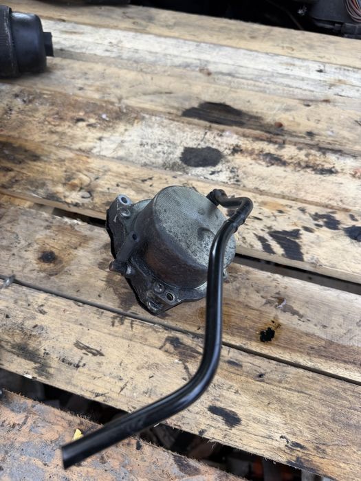 Вакуум помпа Pierburg за Opel / Fiat / Alfa Romeo 1.9 2.0 CDTI – 55205446