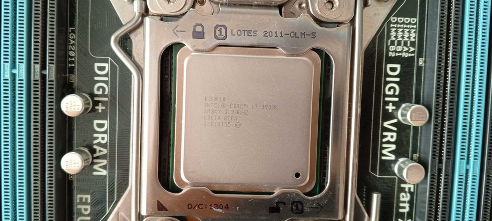954S.Placa De Baza Asus P9X79,8xDDR3,Socket 2011,+Procesor i7-3930K