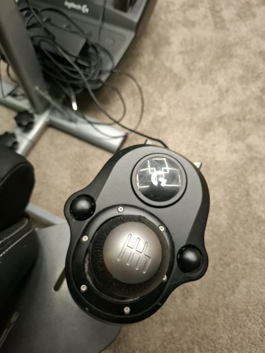 Рейсинг симулатор комплект - Playseat Evolution + Волан Logitech G29 + Shifter