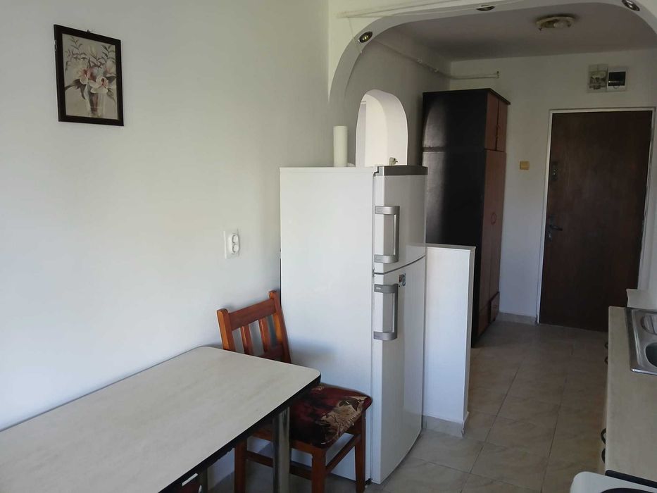 Închiriere apartament 2 camere, direct de la proprietar - zona Podu Roș