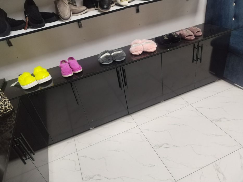 Magazinga polka i shkafchik qora rangda