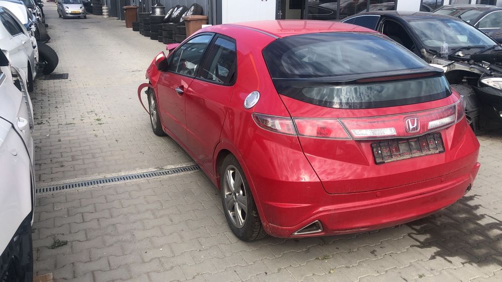 Dezmembram Honda Civic 1.8 benzina cutie viteze automata an fabr 2009