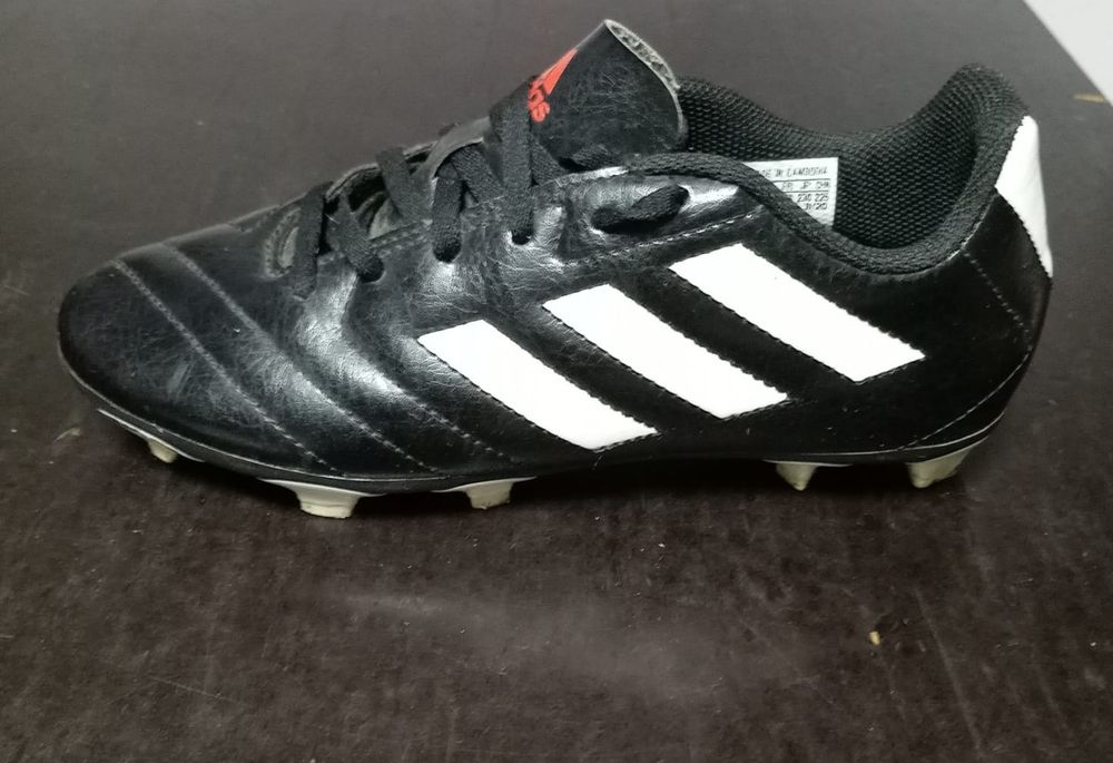 Crampoane adidas
