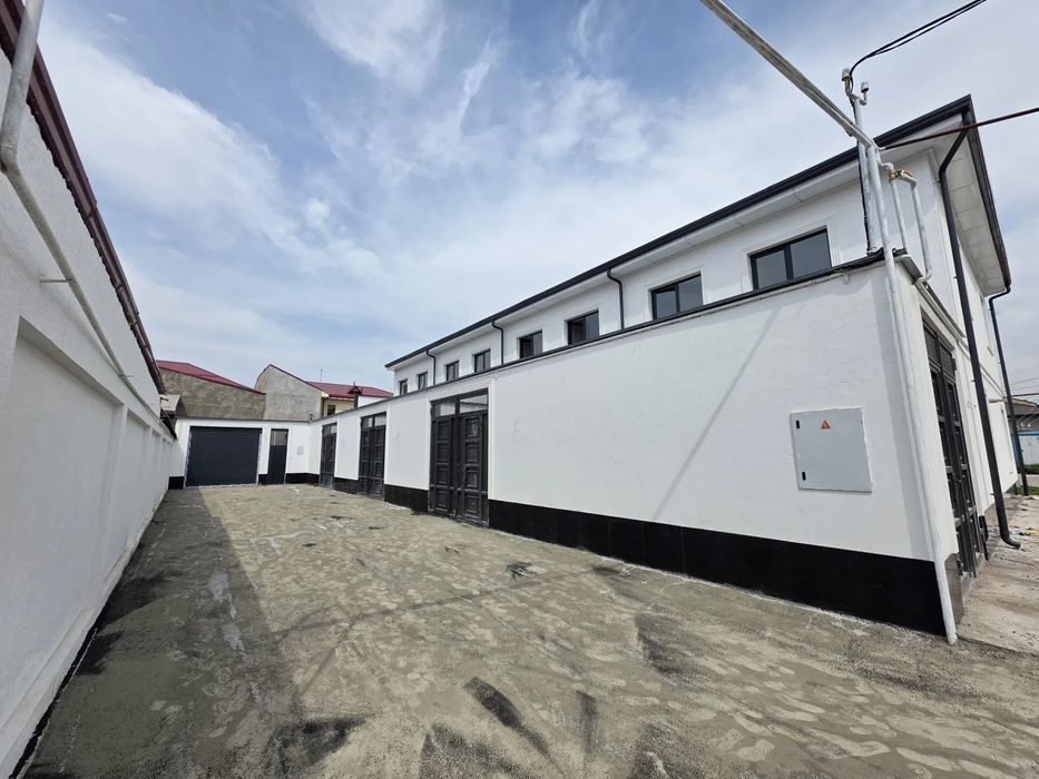 Продается 1соту 4хонали Беруни махалля Хонобод