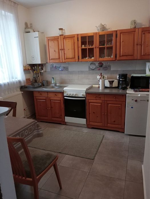 Inchiriez ap 2 camere centru