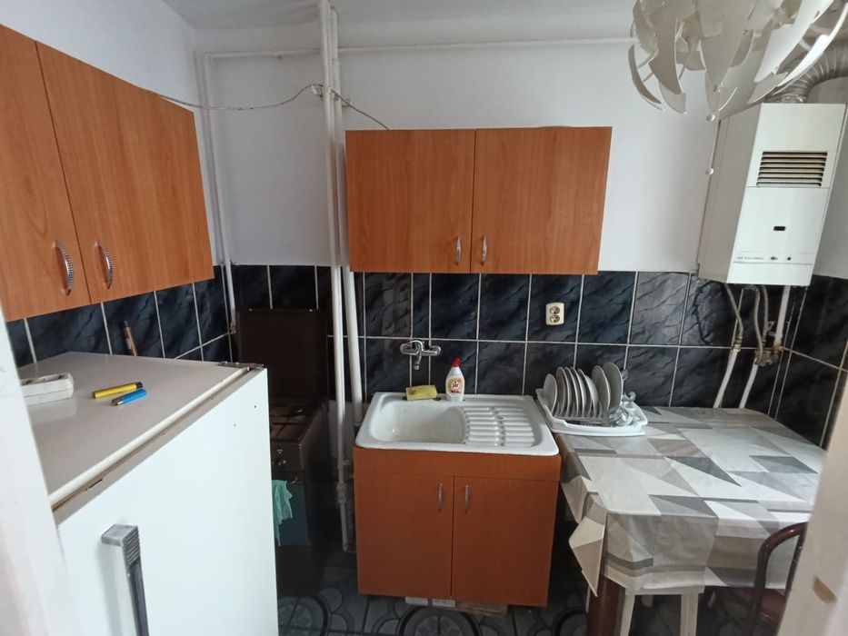 Garsonieră de închiriat – zona Cloșca, G-uri, parter.