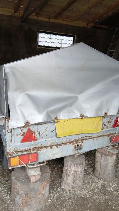 Remorca pentru carat