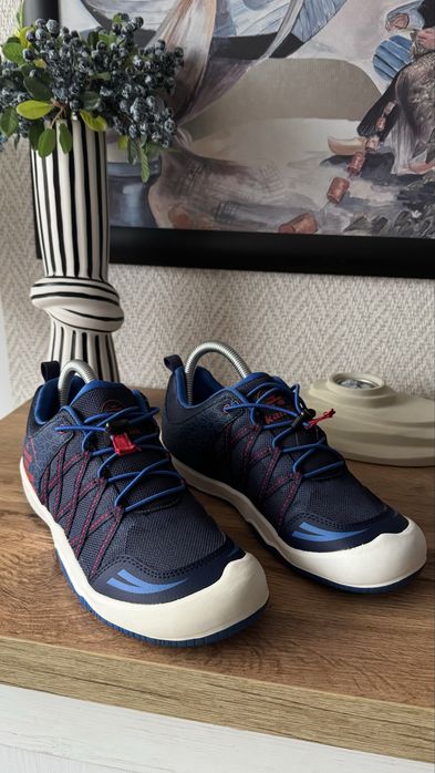 Нови дамски боси обувки номер 38